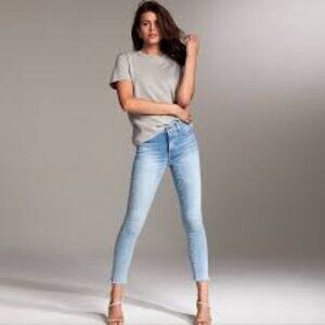 Aritzia Denim Forum Raw Hem The Nico Mid Rise Skinny Crop Size 27